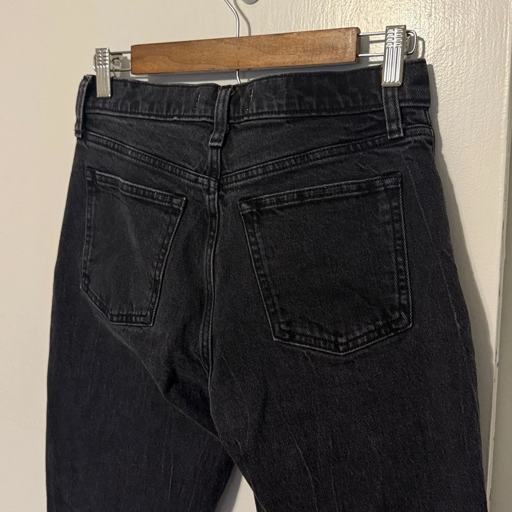 Abercrombie & Fitch The Mom High Rise Black Wash Jeans 4 Short